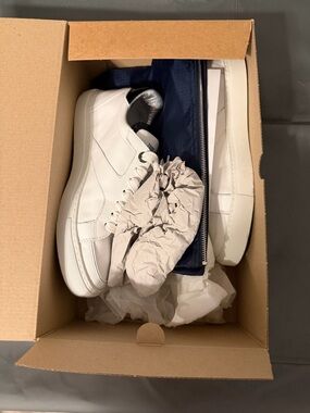 Zadig & Voltaire White Leather Women's Sneakers with Silver Heel Tab